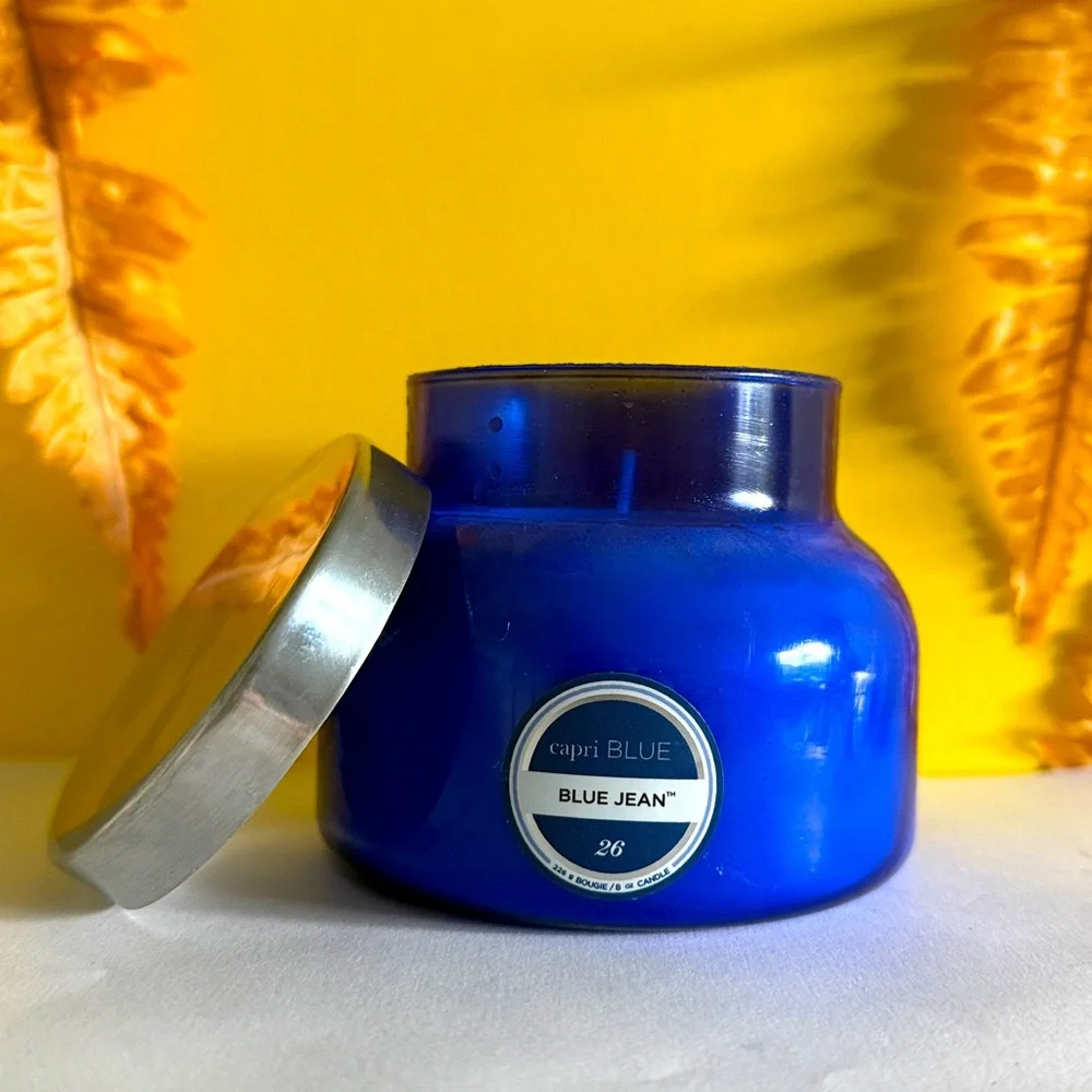 Capri Blue Scented Candles - Soy Candle Wax Blend - Jar Candles Blue Jean (8 oz) - Picture 4 of 7